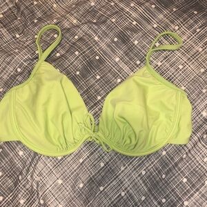 5/$25🖤 lime green bikini top
